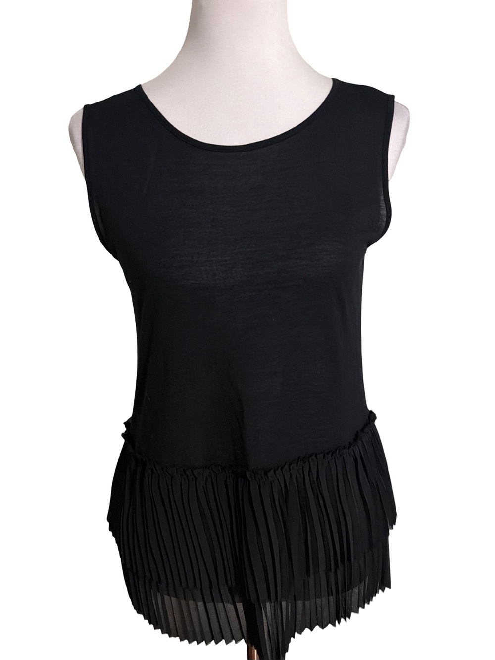 Banana Republic Black Sleeveless Top Pleated Hem